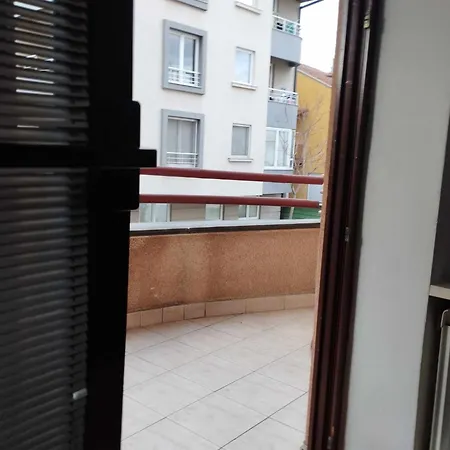 Splendid One Bedroom Urban Haven