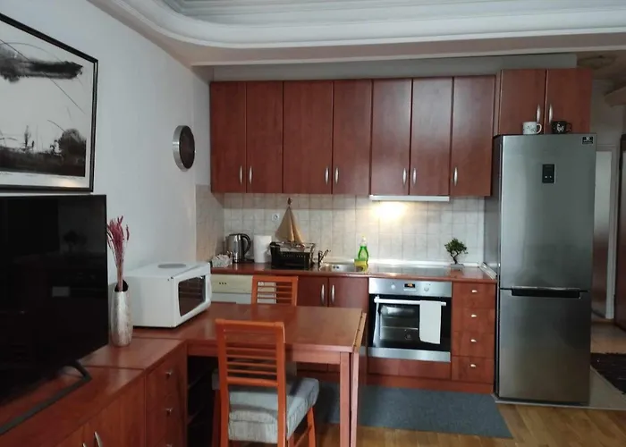 Splendid One Bedroom Urban Haven * Скопье